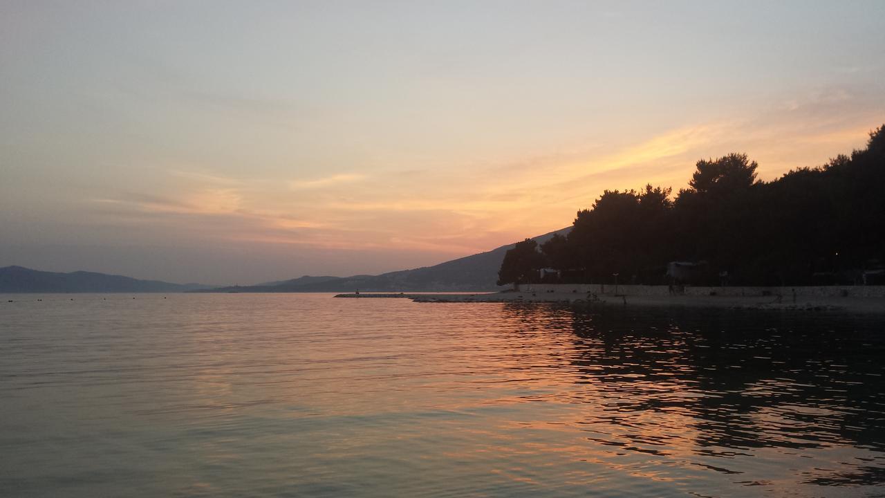 Villa Sky - Heating Pool Kaštel Novi Exterior foto